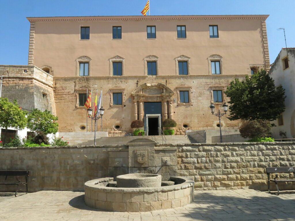 Castillo de Torredembarra, sede del Ayuntamiento